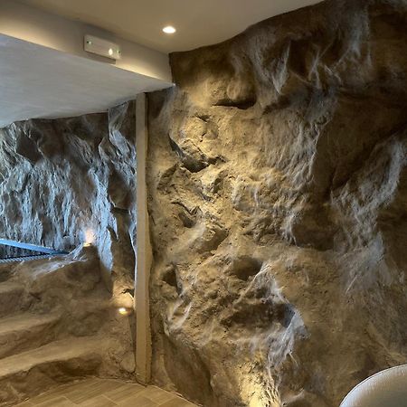 Diapori Suites Hotel การ์ดามมีลี ภายนอก รูปภาพ
